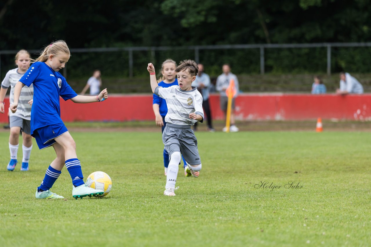 Bild 391 - Loewinnen Cup